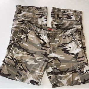 No Boundaries Camo print Cargos pants or roll and button to capris